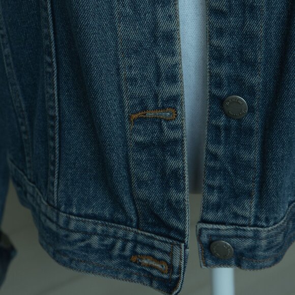 Vintage 90s Oversized Jean Jacket Long Slouchy Faded Blue Denim Trucker jacket - Picture 10 of 10